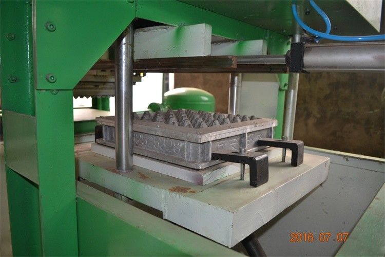 Máy đựng trứng giấy thải màu tùy chỉnh 350 PC / giờ Vật liệu thép không gỉ