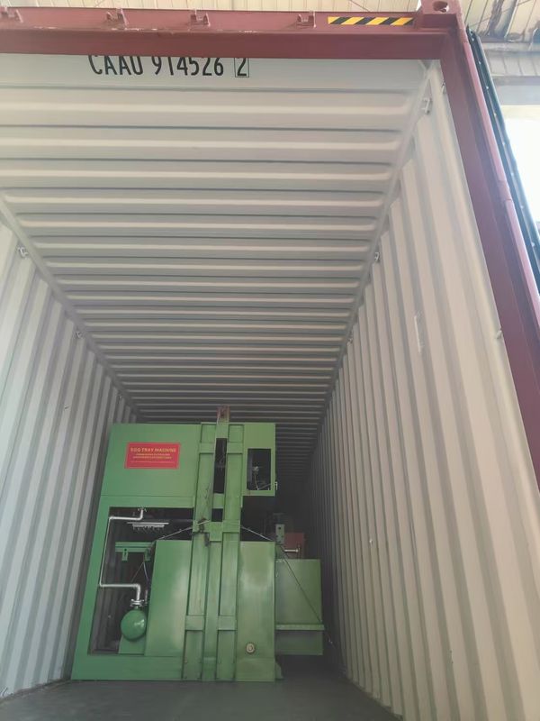 2 khuôn 700 chiếc / h Khuôn tùy chỉnh Giấy Khay trứng Máy Máy ép bột giấy với năng lượng thấp