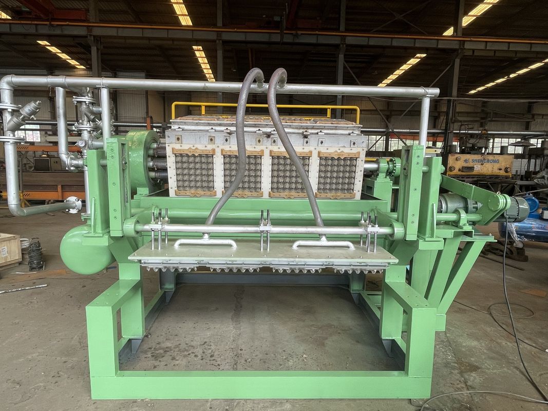 Máy làm khay đựng trứng bằng giấy quay tự động Máy ép bột giấy 2000 chiếc / giờ với khuôn nhôm