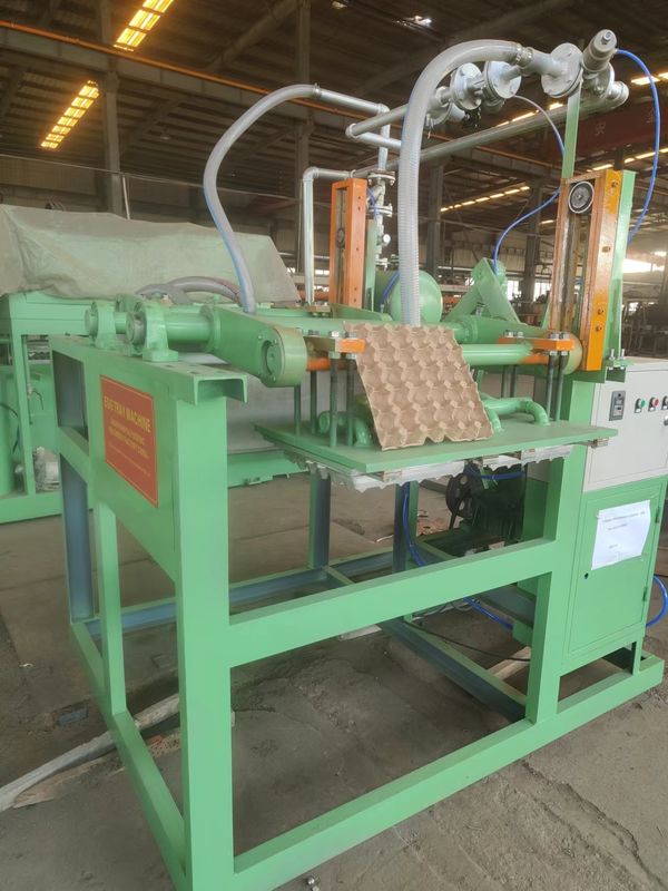 Máy nạp trứng giấy bền Máy đúc bột được điều khiển bởi máy tính với hiệu quả cao