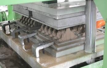 Máy đựng trứng giấy thải màu tùy chỉnh 350 PC / giờ Vật liệu thép không gỉ
