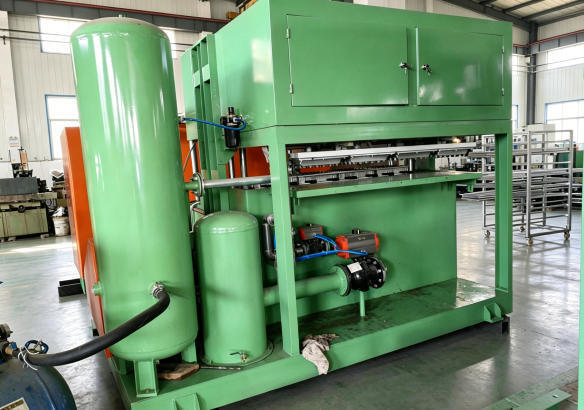 Máy làm khay đựng trứng 1300-1500 chiếc mỗi giờ được điều khiển bằng PLC