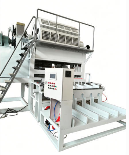 Toàn bộ giấy trứng khay dây chuyền sản xuất quay 5000pcs mỗi giờ với Pulping hình thành sấy khô và hệ thống xếp tự động