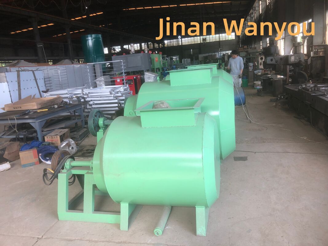 Máy chế tạo khay trứng giấy bán tự động với cấu trúc đơn giản và 1 theo 4 khuôn để sản xuất 1500 miếng mỗi giờ