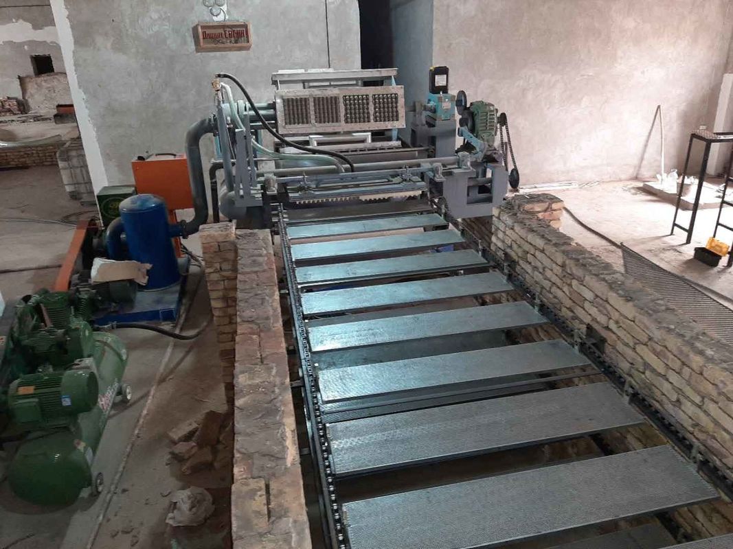 Máy làm khay đựng trứng tự động được điều khiển bằng PLC 5000-6000 chiếc / giờ Dây chuyền sản xuất khuôn bột giấy tái chế